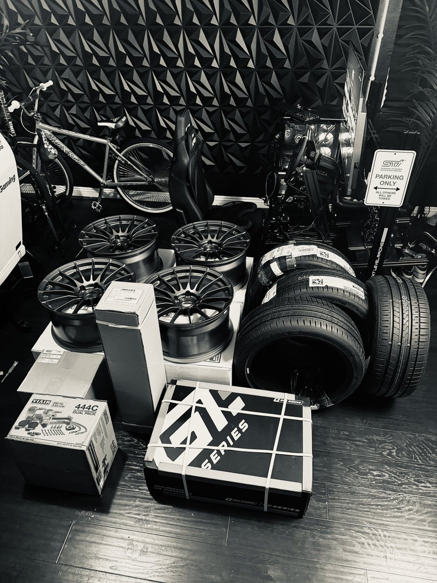 maxrhyms's tweet image. New wheels for my STI! 🔥🔥
