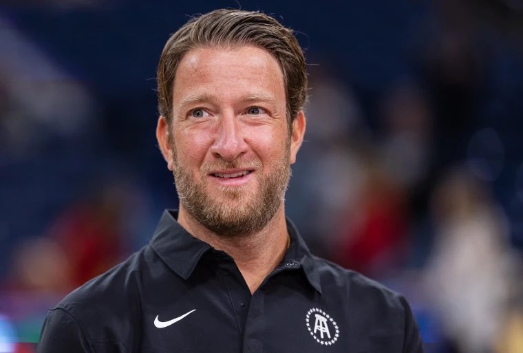 CFBRep's tweet image. NEWS: Barstool Sports’ Dave Portnoy will be joining Fox’s ‘Big Noon Kickoff’ this upcoming season, per @CFBONFOX
Thoughts? 🤔