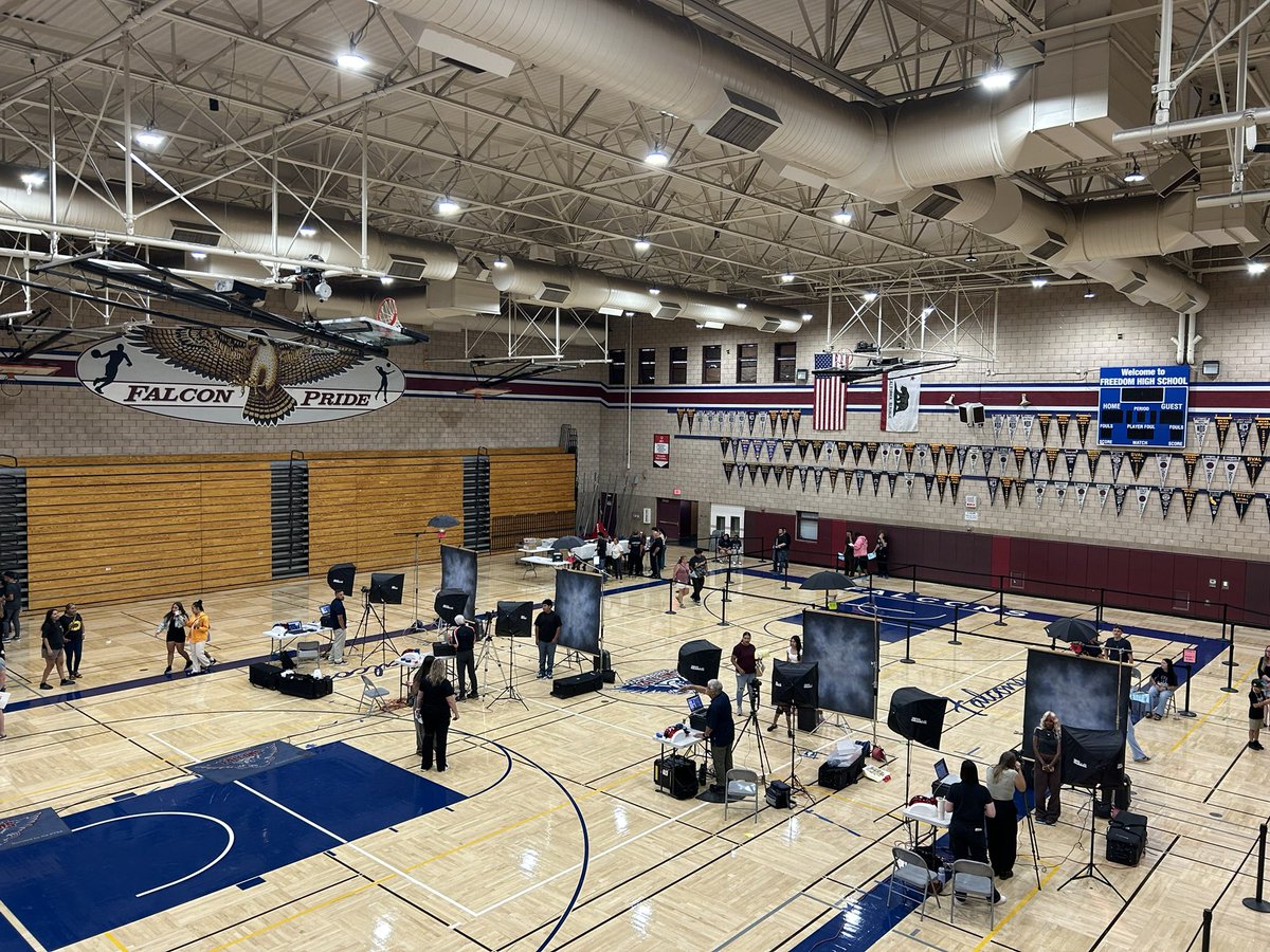 Day 2 Walkthrough.  No lines currently.  Come on down!