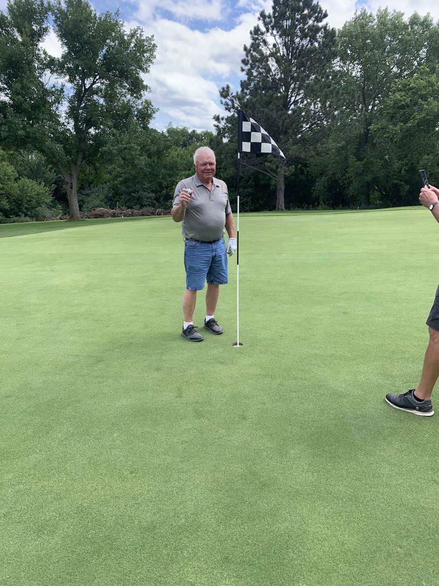Jim Larsen tweet media