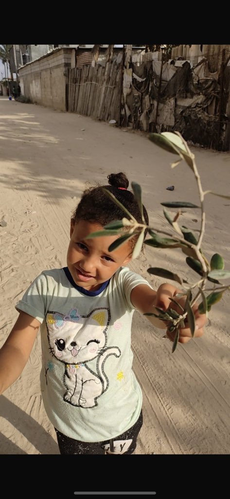 mila_in_Gaza's tweet image. I wish to know how you feel when I’m telling you that our children are hungry and we are helpless...👇👇👇
chuffed.org/project/123291…