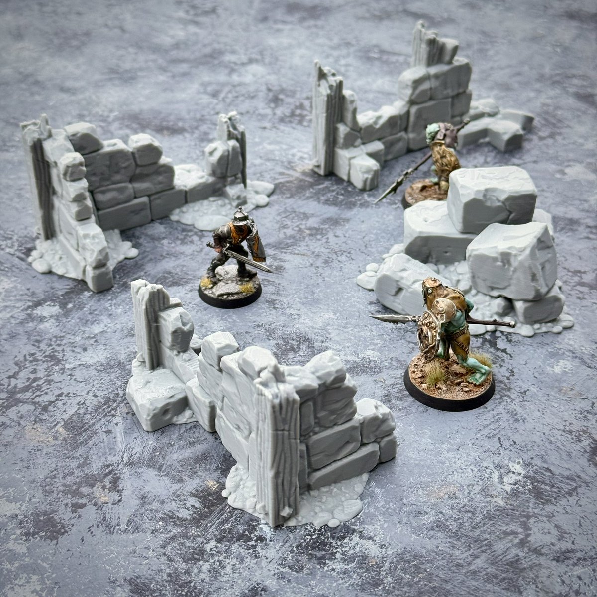 Dark_Fantastic's tweet image. Maybe not the most glamorous set of models, but possibly the most useful; everyone needs walls don’t they? 👊😈