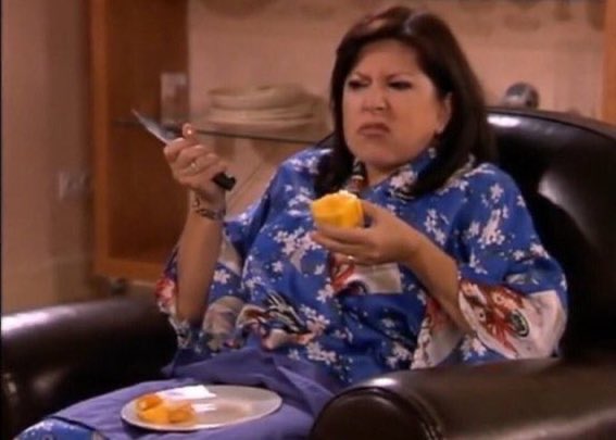 alexisromloz's tweet image. #PremiosModaRTVE y este tío llena estadios &quot;cantando&quot; de esa forma?