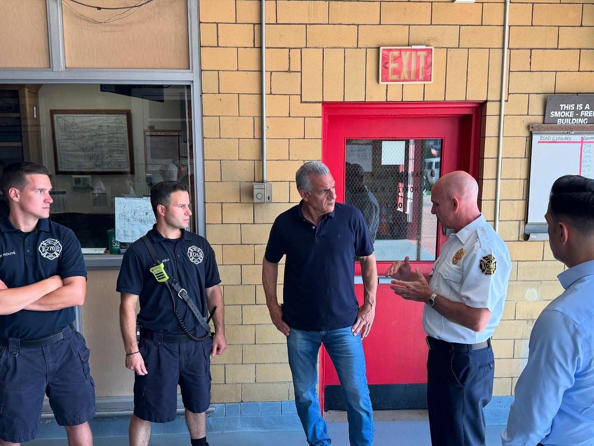 Jack4NJ's tweet image. New Jersey’s first responders are second to none. Never is that more apparent than when they answer the call in situations like this week’s flooding emergencies.
Today I was honored to meet with members of the North Plainfield Fire & Rescue squad to talk about the support they…