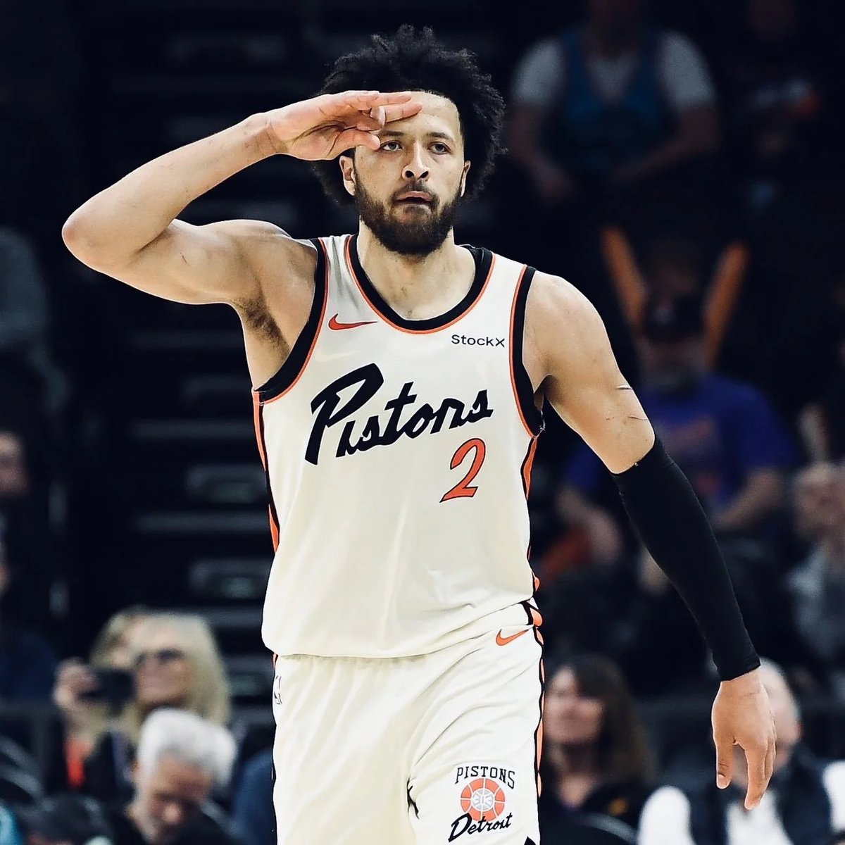 Cade Cunningham last season:

26.1 PPG | 6.1 RPG | 9.1 APG

The ONLY guard to put up 25+ PPG, 5+ RPG, 9+ APG 🔥