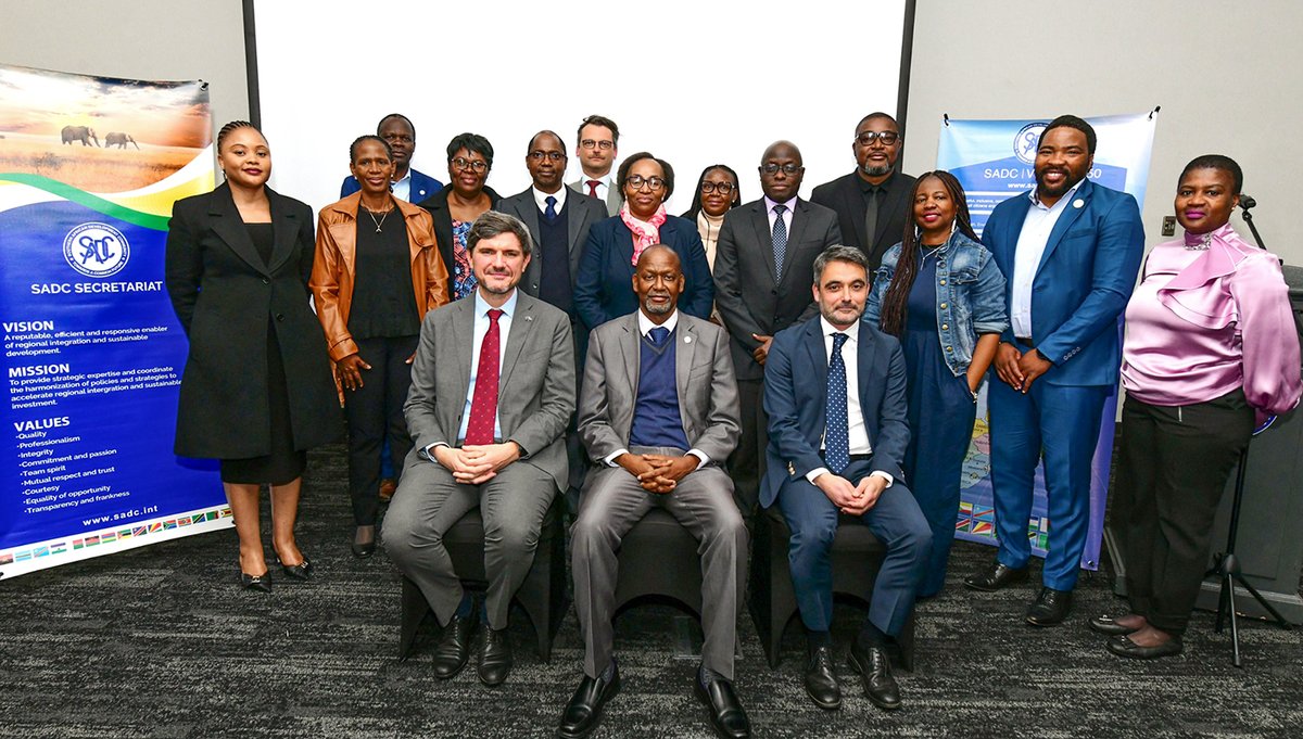SADC_News's tweet image. #SADC ES, @EliasMagosi today hosted a farewell luncheon in honour of Mr. Clément Boutillier, Head of Cooperation & Mr. Christopher Gauci, Head of Finance & Contracts, both of whom have completed their tenures at the European Union Delegation to Botswana & SADC @EU_Commission