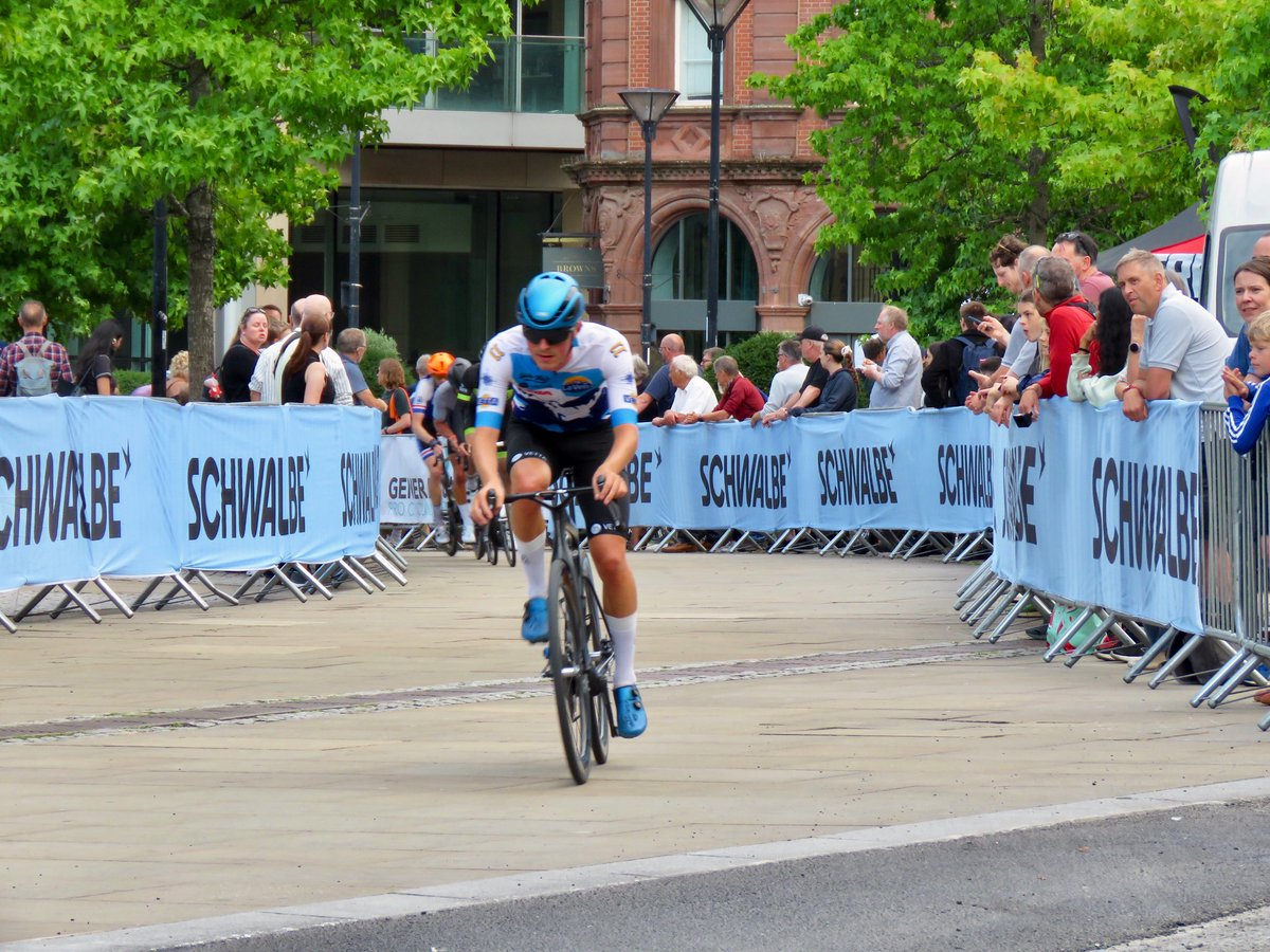 Dave: The Steel City Snapper tweet media