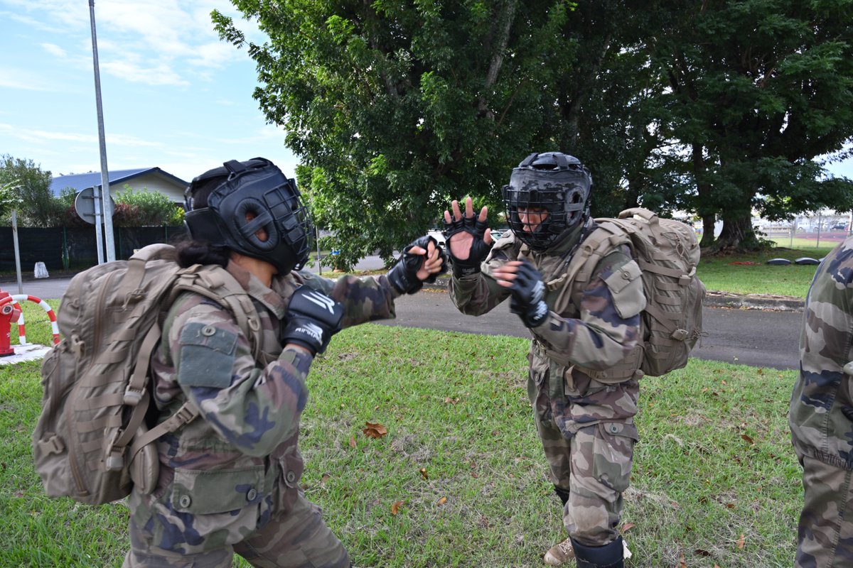 [Monday Motivation]
Un début de semaine percutant avec nos jeunes VDAT en plein entrainement C4 !
PARURU TE FENUA
#MondayMotivaton #armée #Tahiti #vdat #entrainement