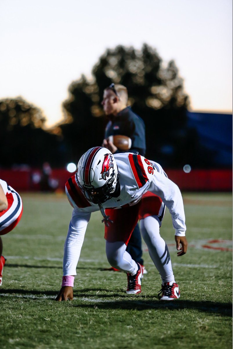 DavidWhiteJr11's tweet image. I GOT TIME TODAY, calling all college coaches (Juco-FBS)!!! DMs are open, let’s play make an offer!!!”
6’4 235 DL (26) 3.3 gpa! Let’s talk buisness!! 💪🏾❤️🔥
@icoachfb @MiltonWAdamsII @Coach_MColeman @coachbusby22 @Coach_Burris @Coach_DFoster @CoachMIT11 @WestwoodFB @CoachKhub