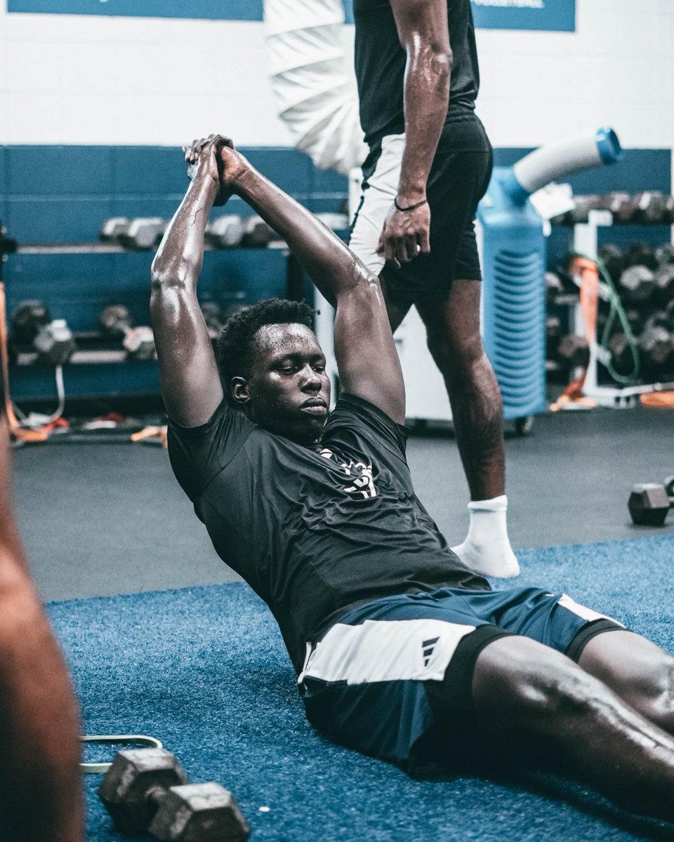 PeacocksMBB's tweet image. Clocked in. No days off. โฑ๏ธ๐ช๐พ
#StrutUp ๐ฆ | #Toughness