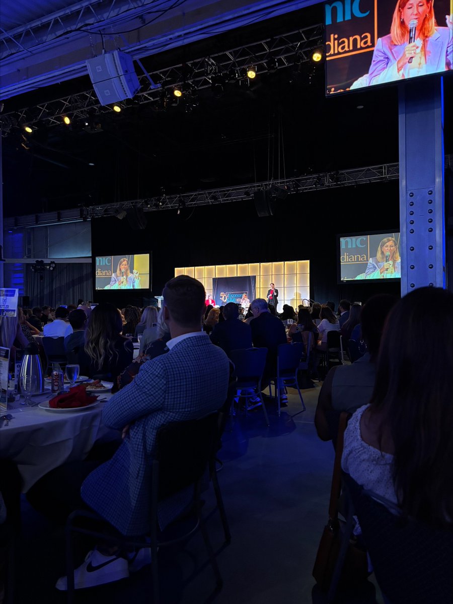 INTLCTR's tweet image. The International Center was honored to attend The Economic Club of Indiana's luncheon event, where @wnba Commissioner Cathy Engelbert was the keynote speaker.
#EconLunch #INTLCTR