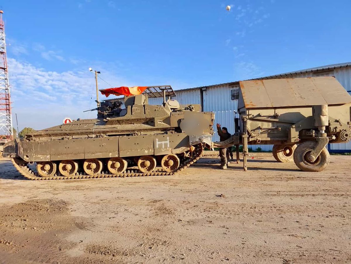 לוחם שנכח בתקרית כותב הערב:
״(הקצין) הציל לנו את החיים אחי, הייתי בנמרה הזאת. היינו עם גרור חבלה של איזה 200 מוקשים, אם היה פוגע הטיל היינו נמחקים. בזכותו אנחנו בחיים״. בתמונה: הנמר״ה מהתקרית