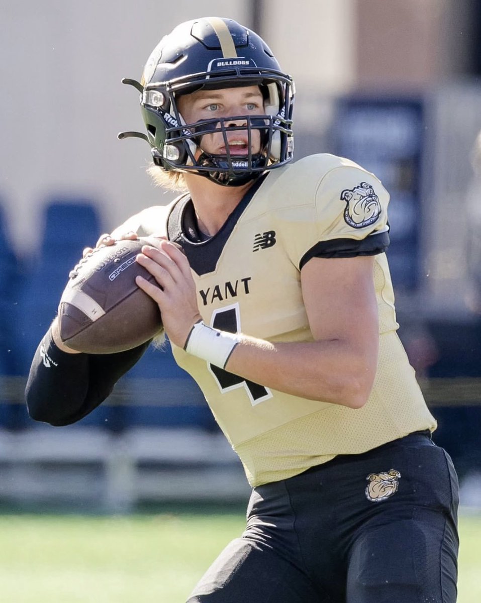 kmyerphoto's tweet image. Can the Fall football season get here already!