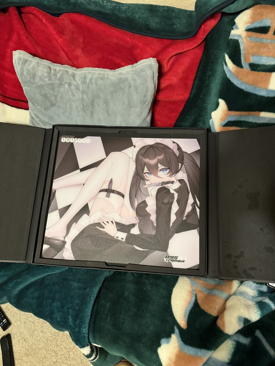 ShowerMat tweet media