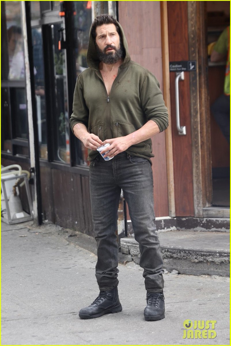 PunisherHQ's tweet image. First look of "Frank Castle" in the Punisher Special TV episode.
Here we go again, back at square one. #punisher #thepunisher
justjared.com/photo-gallery/…