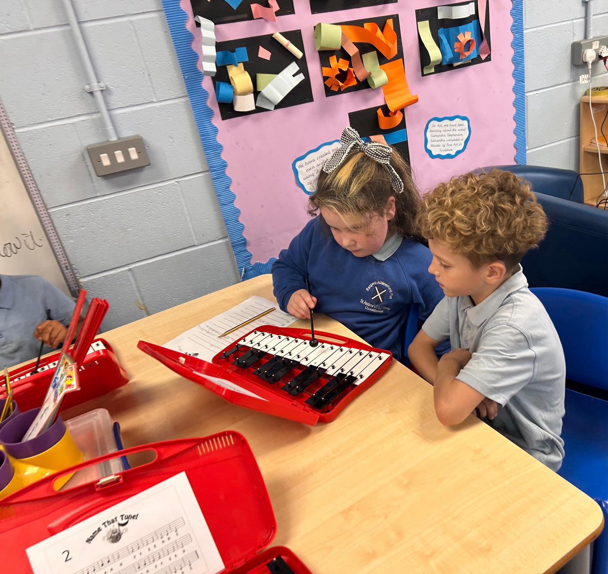standrewscep's tweet image. In Music this week, the children in Class 2 have been putting their music reading skills to the test. They played a game of ‘Name That Tune’ with familiar nursery rhymes and songs.
🌟