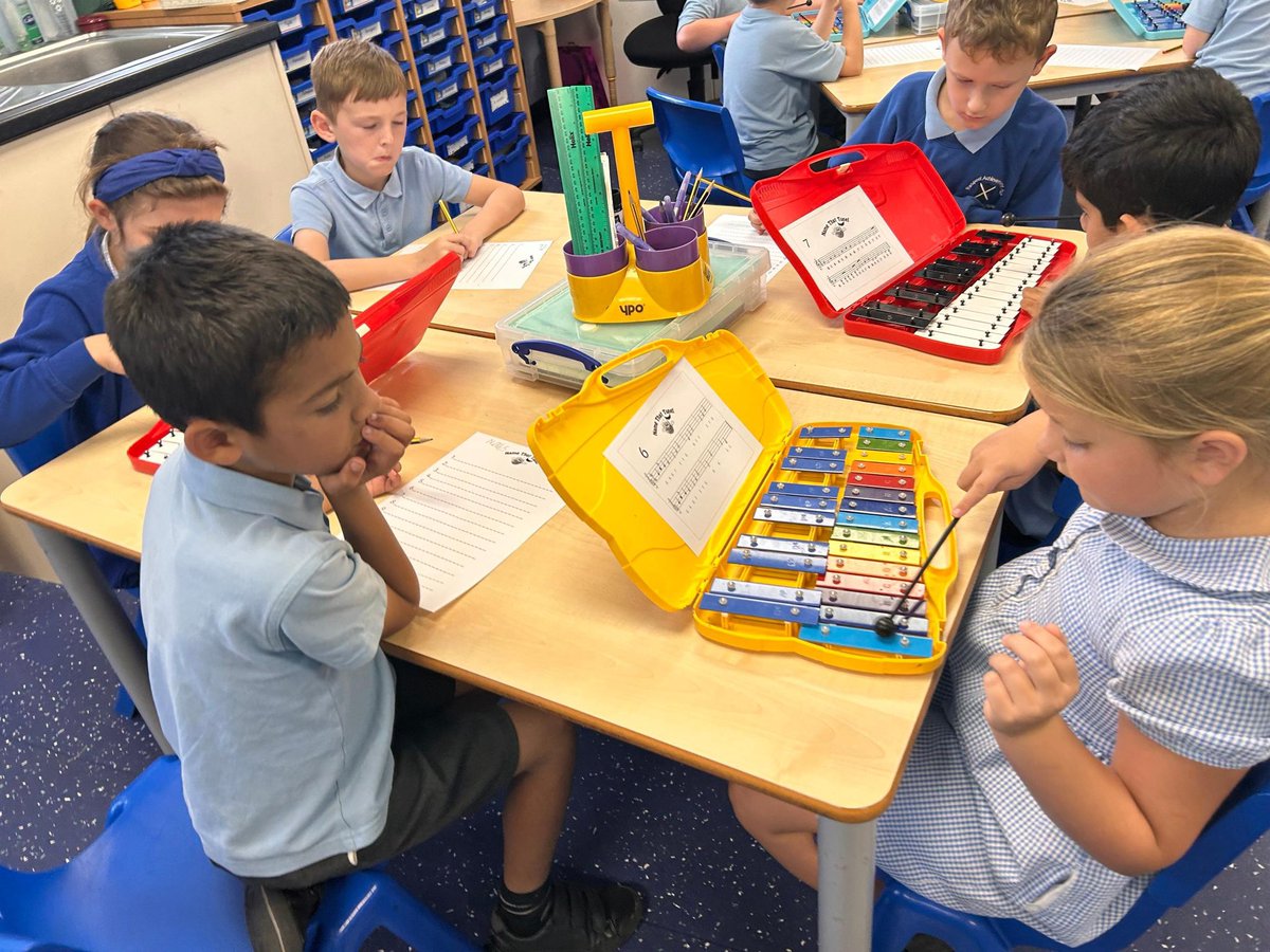 standrewscep's tweet image. In Music this week, the children in Class 2 have been putting their music reading skills to the test. They played a game of ‘Name That Tune’ with familiar nursery rhymes and songs.
🌟