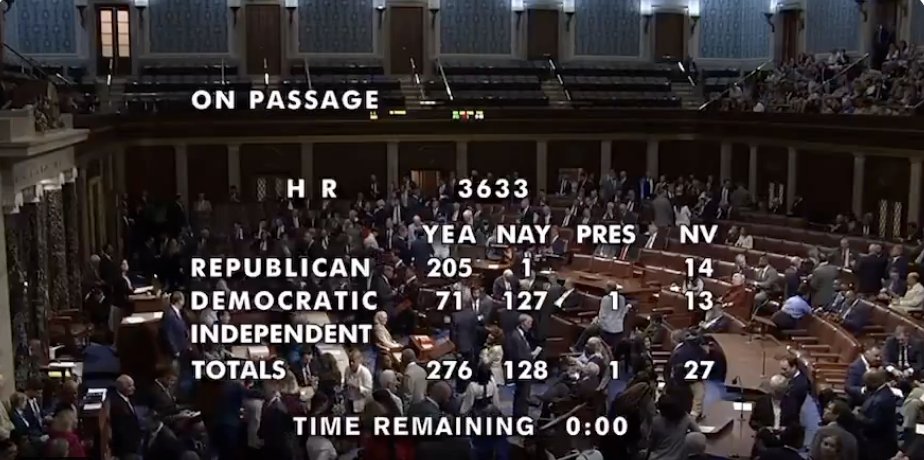 DSBatten's tweet image. More than 2:1 bipartisan support for Bitcoin, as US House set to pass the Clarity Act
Being against Bitcoin is quickly becoming like being against the Internet