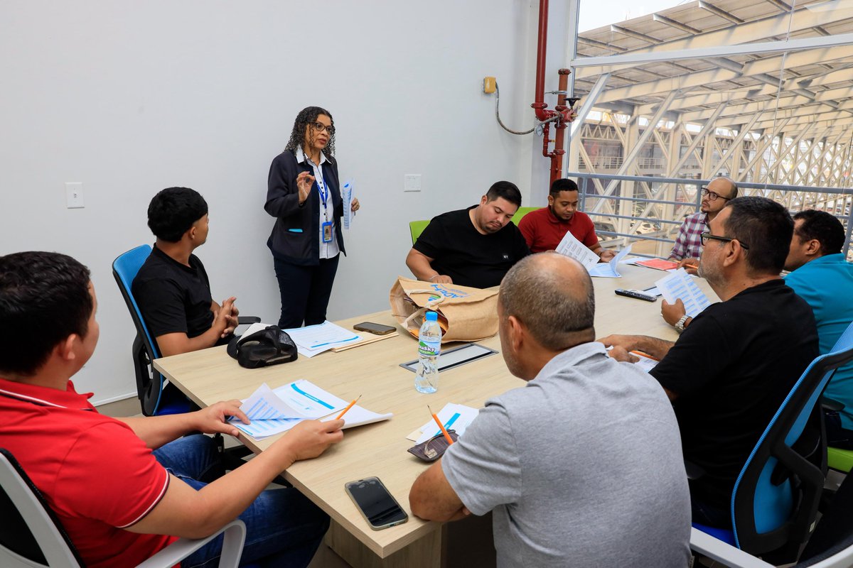 InadehOficial's tweet image. Más de 60 aspirantes participaron en la convocatoria del programa de 🚜 Operador/a de Equipo Pesado, llevada a cabo en nuestra extensión en Plaza Galerías Panamericana, Tocumen.
#ConPasoFirme