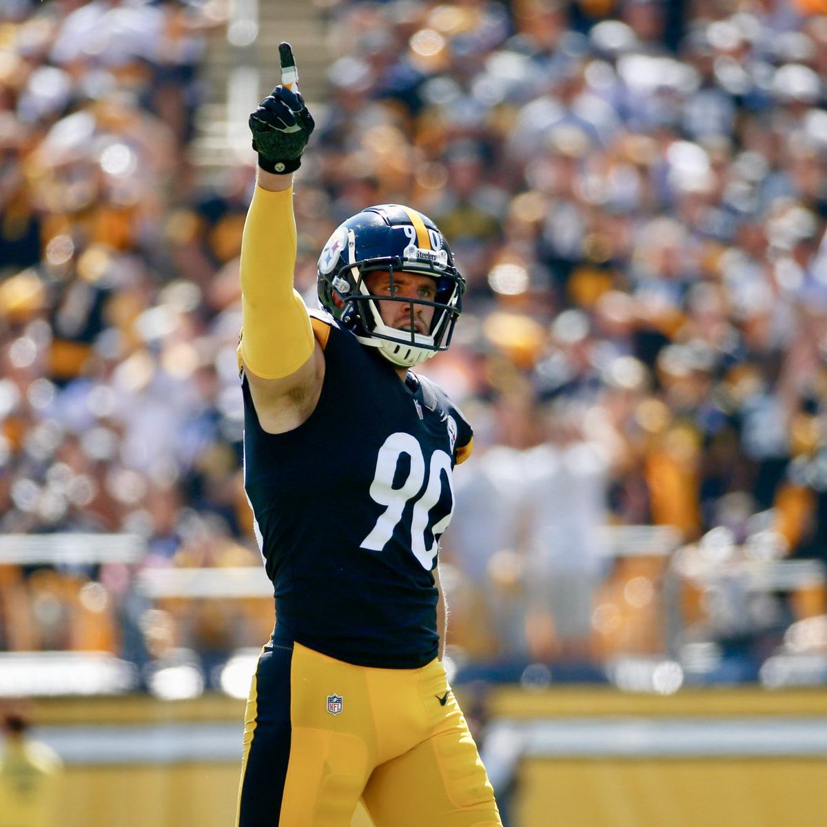 HolyRollerNFL's tweet image. 🔔ÚLTIMA HORA: Los #Steelers y el EDGE T.J. Watt llegan a una extensión de contrato por 3 años y 123 millones de dólares.
Es la segunda vez en su carrera que Watt es nombrado el jugador no quarterback mejor pagado en la historia de la #NFL. ¡MEGA CONTRATO! ¿Qué les parece?🔥💰