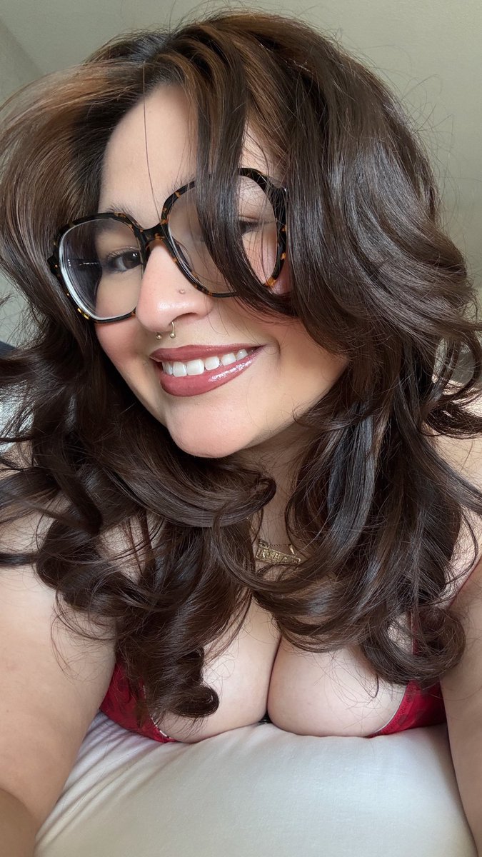 serving face, hair, and tits!