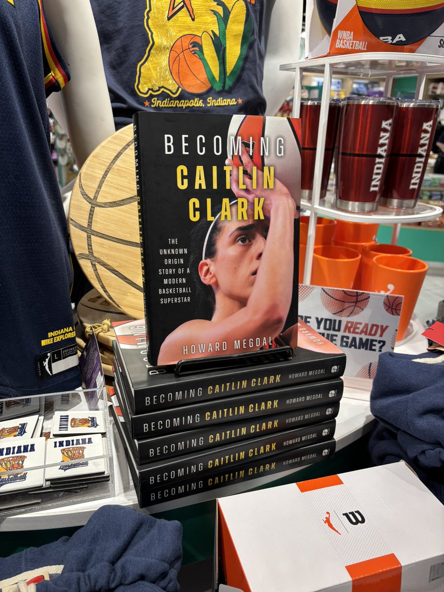 howardmegdal's tweet image. Delighted to report that you can buy copies of Becoming Caitlin Clark as soon as you arrive at the airport in Indy for #wnbaallstar2025. And all of these copies are now SIGNED copies. Enjoy! @TriumphBooks does it again!