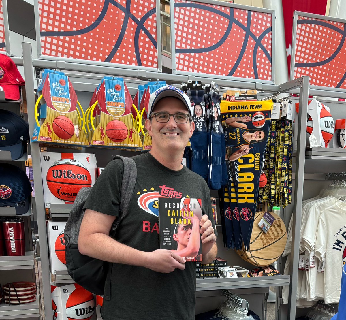 howardmegdal's tweet image. Delighted to report that you can buy copies of Becoming Caitlin Clark as soon as you arrive at the airport in Indy for #wnbaallstar2025. And all of these copies are now SIGNED copies. Enjoy! @TriumphBooks does it again!