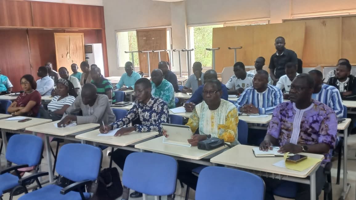 #Burkina🇧🇫 : Un logiciel de prévision des inondations présenté au public

Le Laboratoire de mathématiques et d’informatique de l’Université Joseph Ki-Zerbo a présenté un logiciel de prévision des inondations dans la ville de Ouagadougou avec une démonstration du fonctionnement