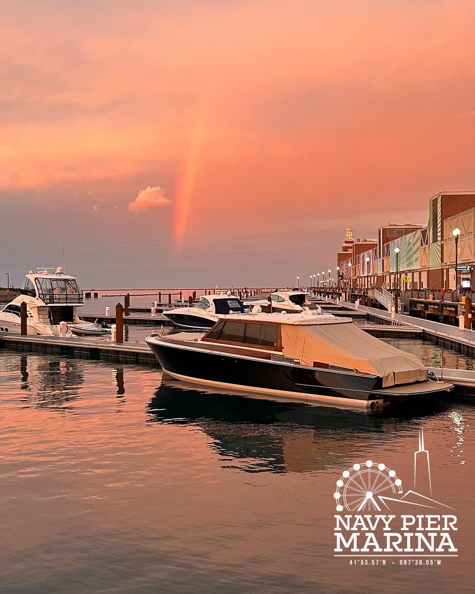 NavyPier's tweet image. ⚓️ Dock in the heart of the city! @NavyPierMarina is Chicago’s only all-transient marina — steps from food, fun, and lakefront views. Book your slip today! 🌊🚤Learn more: bit.ly/4kEtv7x