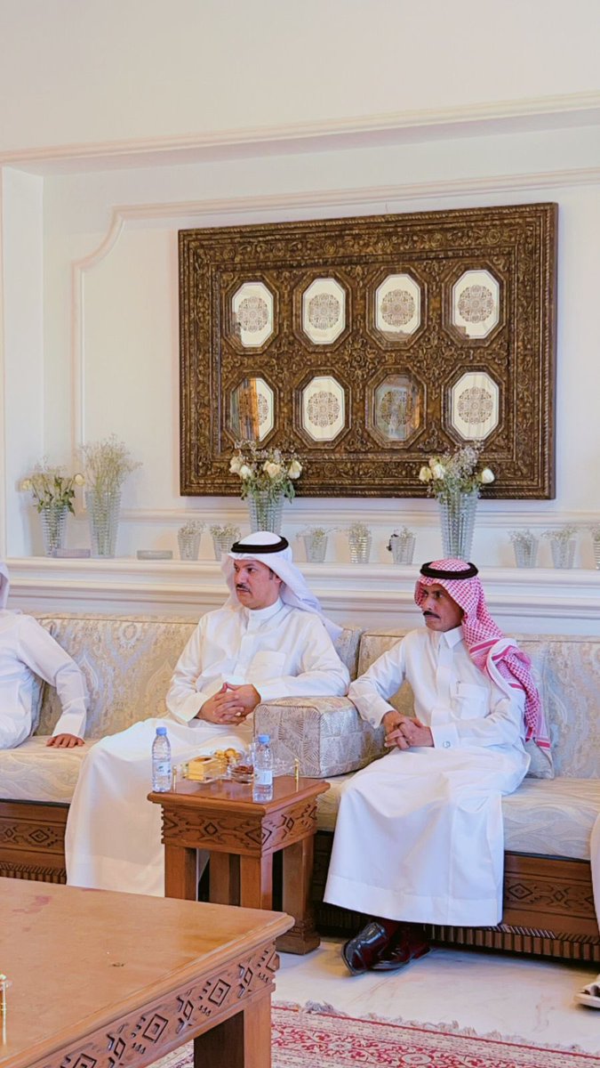 fahad2016kw1's tweet image. زيارة الأخ العزيز / مشعل محمد بن صقر العطاوي والأخ العزيز / سلطان محمد بن صقر العطاوي في ديوانهم بالرياض ، يوم الأربعاء الموافق  2025/7/16م .
#فهد_بن_جامع
whatsapp.com/channel/0029Va…