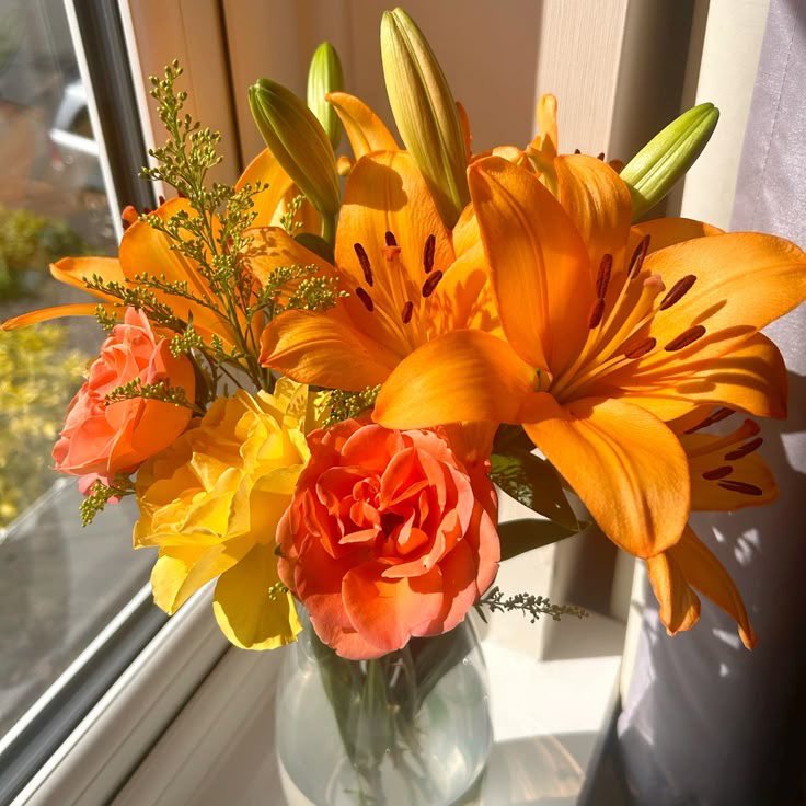MGSflowershop's tweet photo. special flower delivery ⚘

for boa considine @mushilette from anon 
❀: orange tiger lilies 
✉️: PLEASE TAKE ME BACK I’M SORRY!!!!! https://t.co/yXBfLX6lSQ