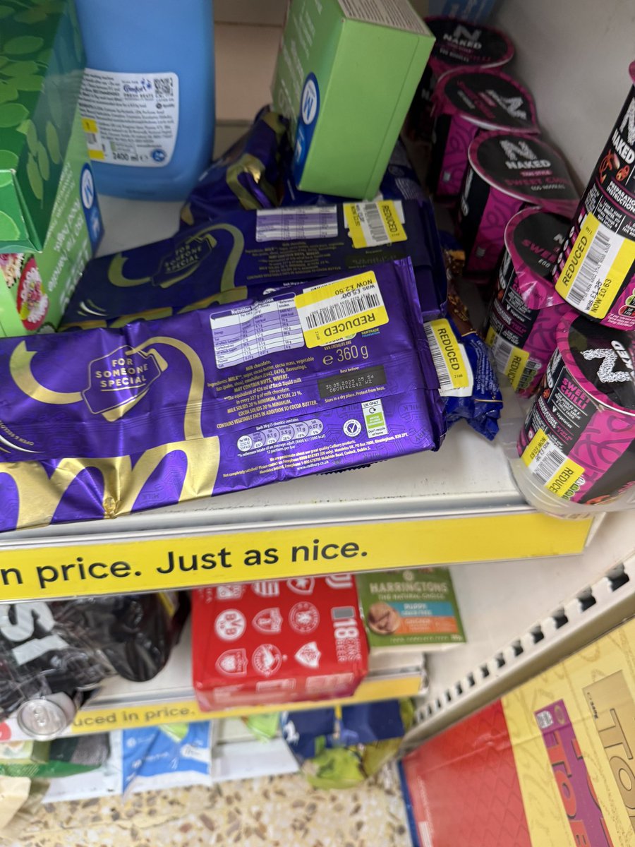 AndrewD1553's tweet photo. @Tesco seemed like a reasonable deal….until I saw the best before was TWO MONTHS AGO!!!! https://t.co/YhNqa43ReO
