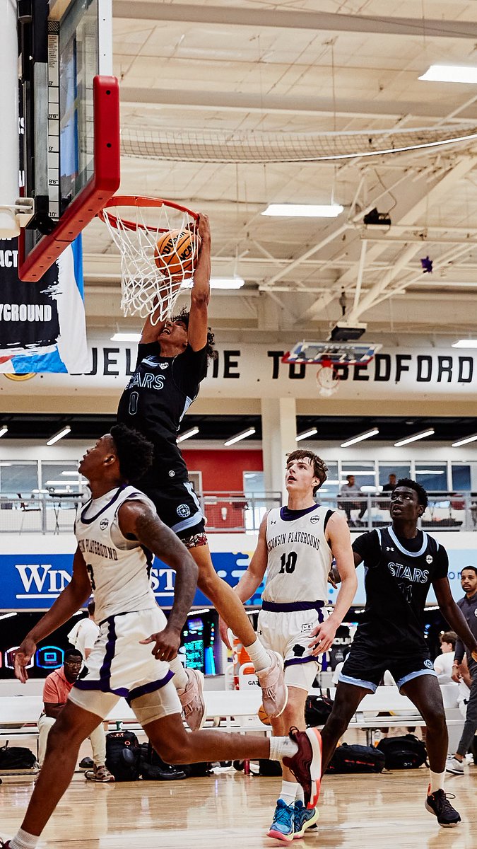 UANextBHoops's tweet image. Finals weekend is here!! Lock in with the livestream! 👀➡️ underarmournext.com/boys-uaa-links/