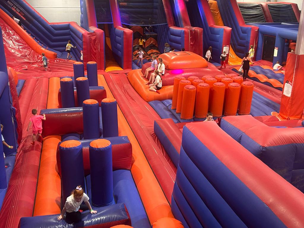 Another successful day for the children at the scéim samhraidh with a visit to Airtastic and Bowling.