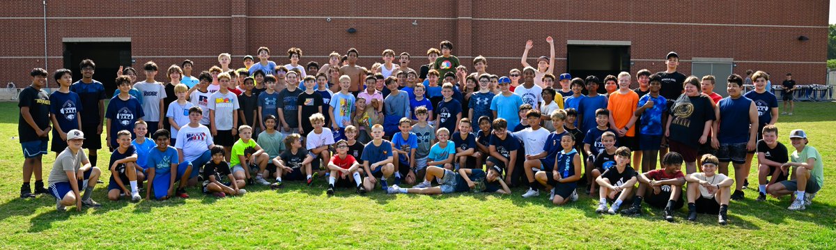 lorenziniphotog's tweet image. Today was the last day of Summer JAC at Flower Mound HS. Here is Varsity, Freshmen, All-Sports and 7th/8th Graders. Congrats to all on the discipline and commitment it takes to be a better athlete at FMHS!