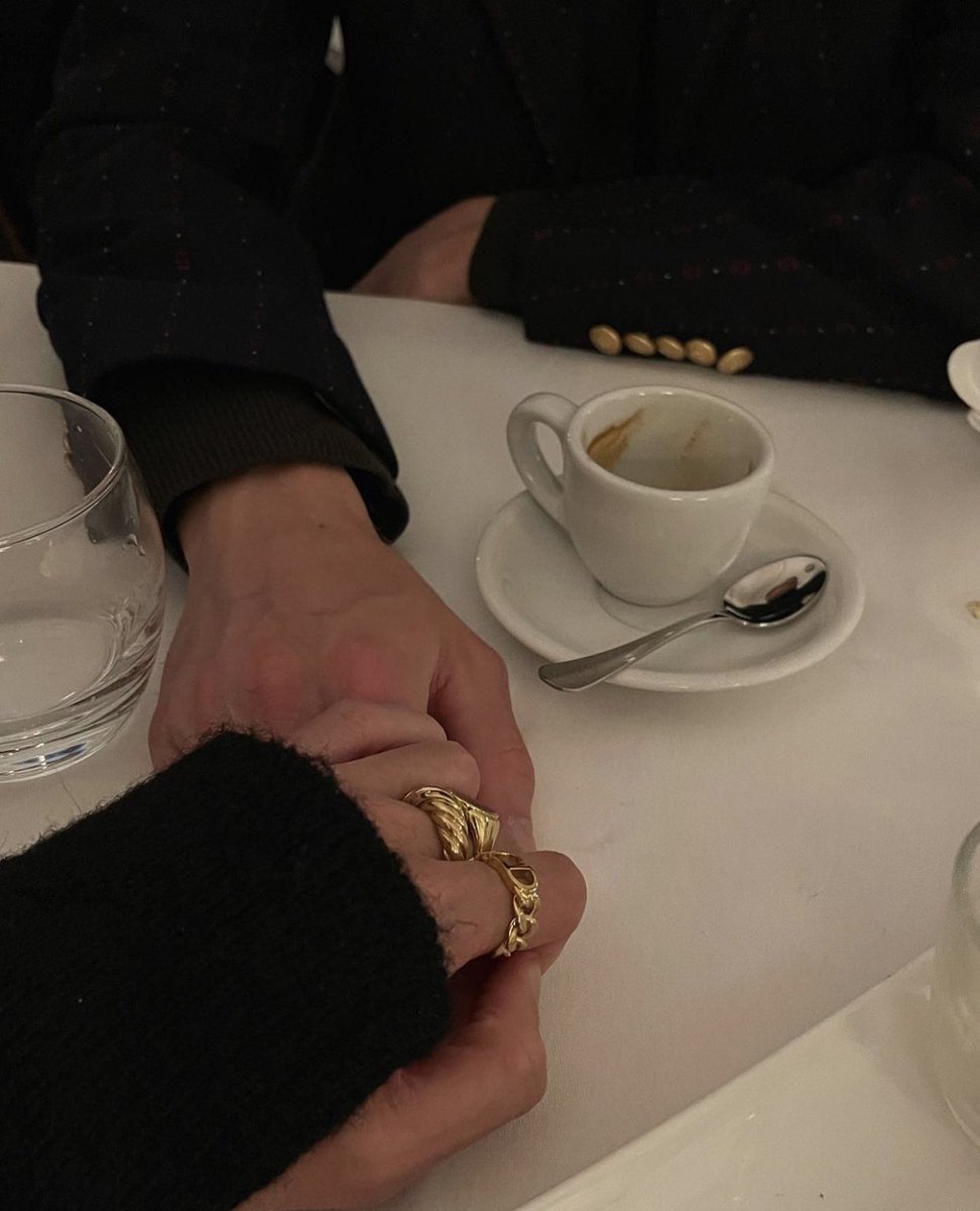 llncai's tweet photo. Paris with you https://t.co/5hcmqAIIzF