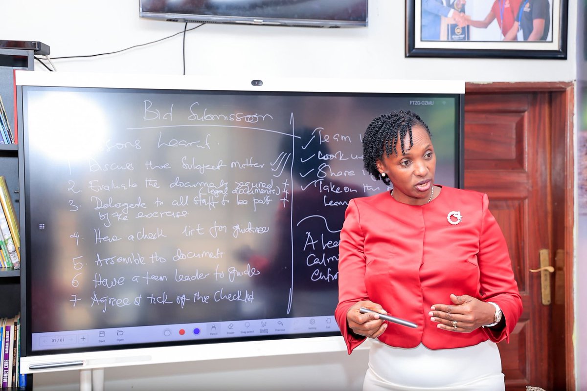 IreneMugisha's tweet image. There’s a quiet satisfaction in pouring out your experience, insight, and time to uplift others. When done with purpose, it never feels like a task—it becomes a privilege.” You don’t just grow people, you grow the organization. Impact lives on through those you empower.”