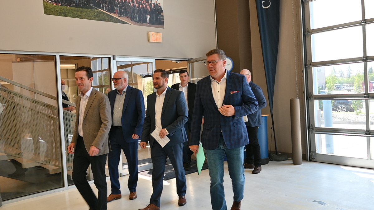 PremierScottMoe's tweet image. Today, we were at Crestline in Saskatoon, highlighting the strength of Saskatchewan’s economy and the importance of expanding trade and removing interprovincial trade barriers across Canada.
For many years now, the western provinces have had an agreement that eliminated most…
