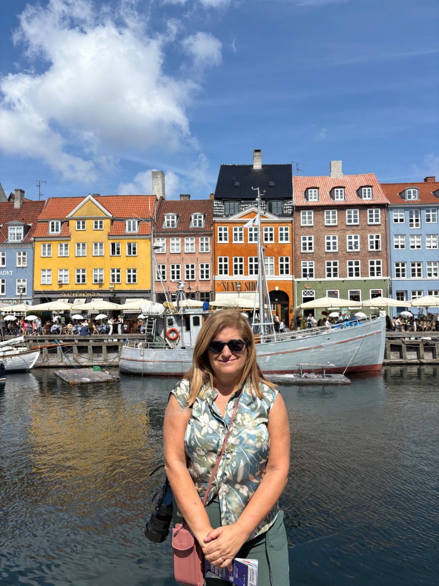 MarcoslabUr's tweet image. In #Copenhagen 🇩🇰 for @IEEE #EMBS2025 Conference. Presenting our work on #CornealBiomechanics #OpticalCoherenceElastography #CollagenOrganization #Keratoconus #Myopia @marcoslabur @VioBioLab @IO_CSIC @CvsUor @FlaumEye @UofR #BiomedicalEngineering 👁️