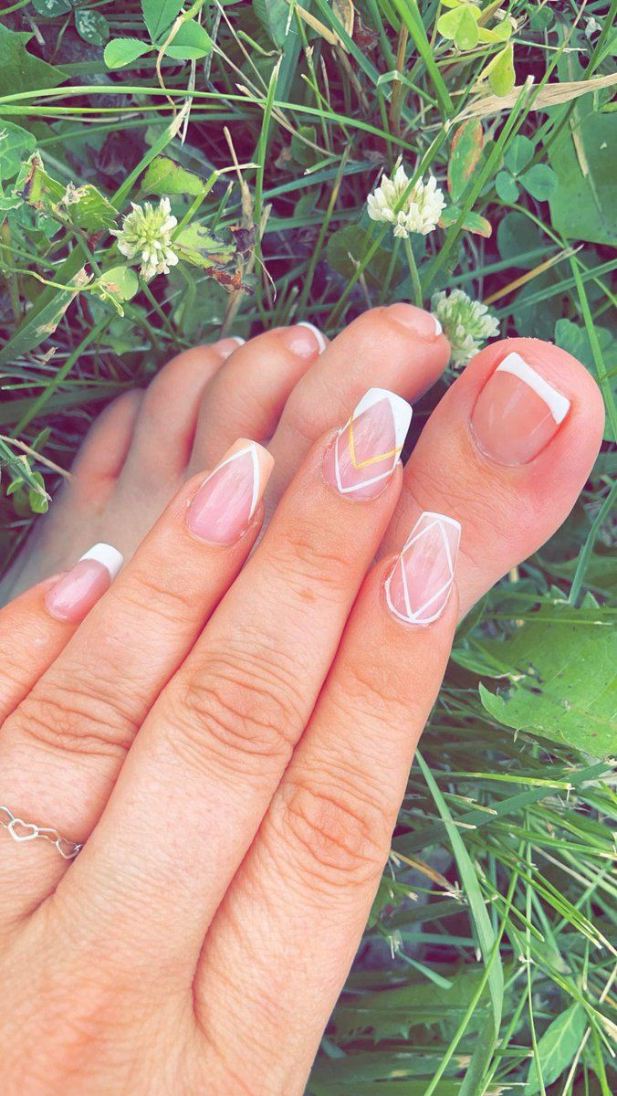 Do you want these wrapped around it ?  Paypig where are you findom goddess wants to play … feet fetishes too I’m here for you