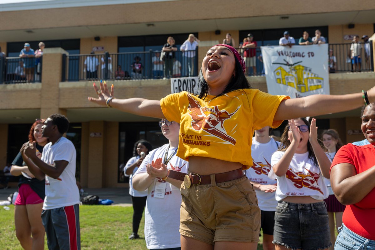 ULM_Official's tweet image. These Warhawks really know how to keep those #TalonsOut! PREP session 4 students, we are excited for you to come back and make our nest your home. 🪹🦅 #ClassOf2029 #TheBestIsOnTheBayou
For more photos, go to bit.ly/4lYpECD 🔗