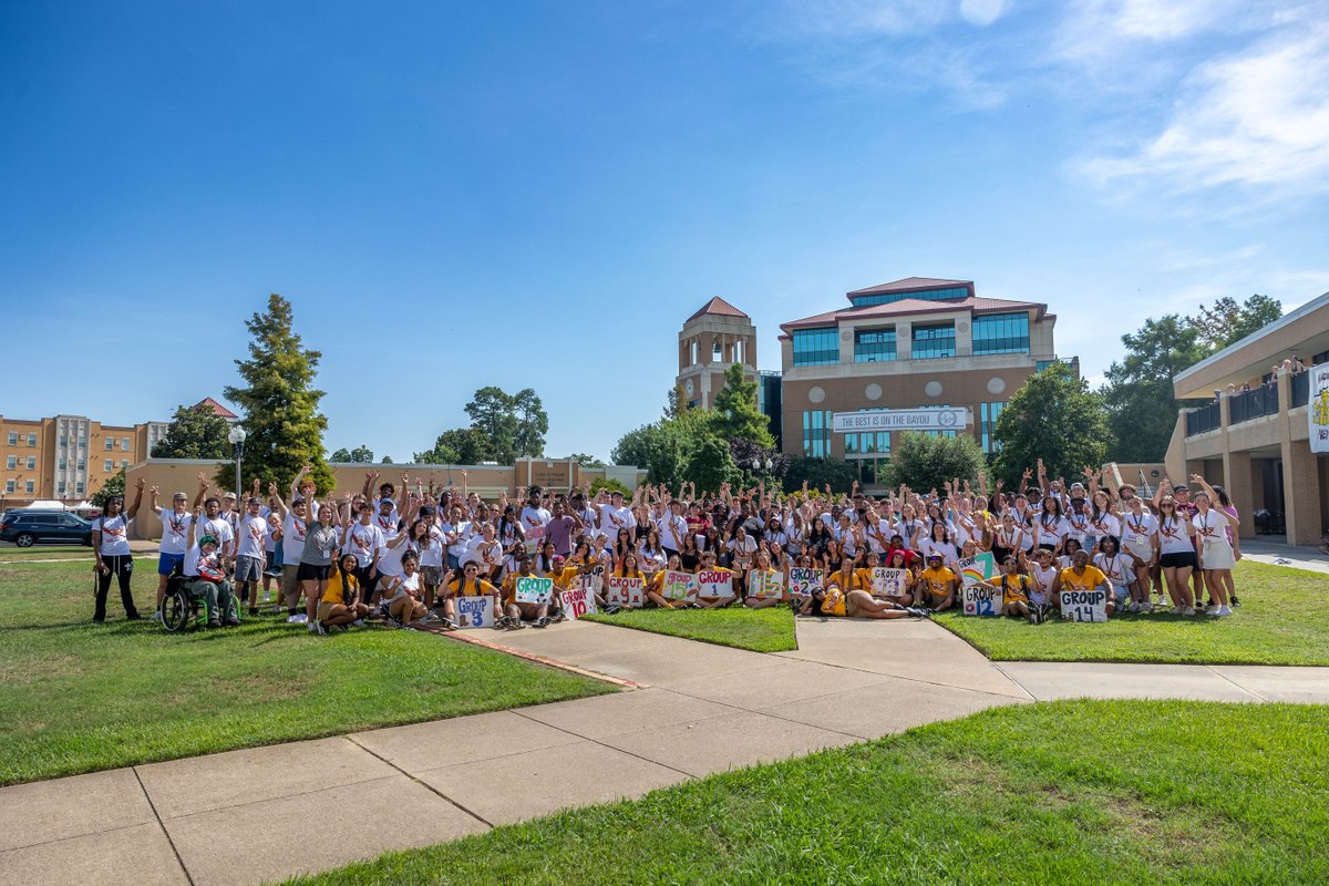 ULM_Official's tweet image. These Warhawks really know how to keep those #TalonsOut! PREP session 4 students, we are excited for you to come back and make our nest your home. 🪹🦅 #ClassOf2029 #TheBestIsOnTheBayou
For more photos, go to bit.ly/4lYpECD 🔗
