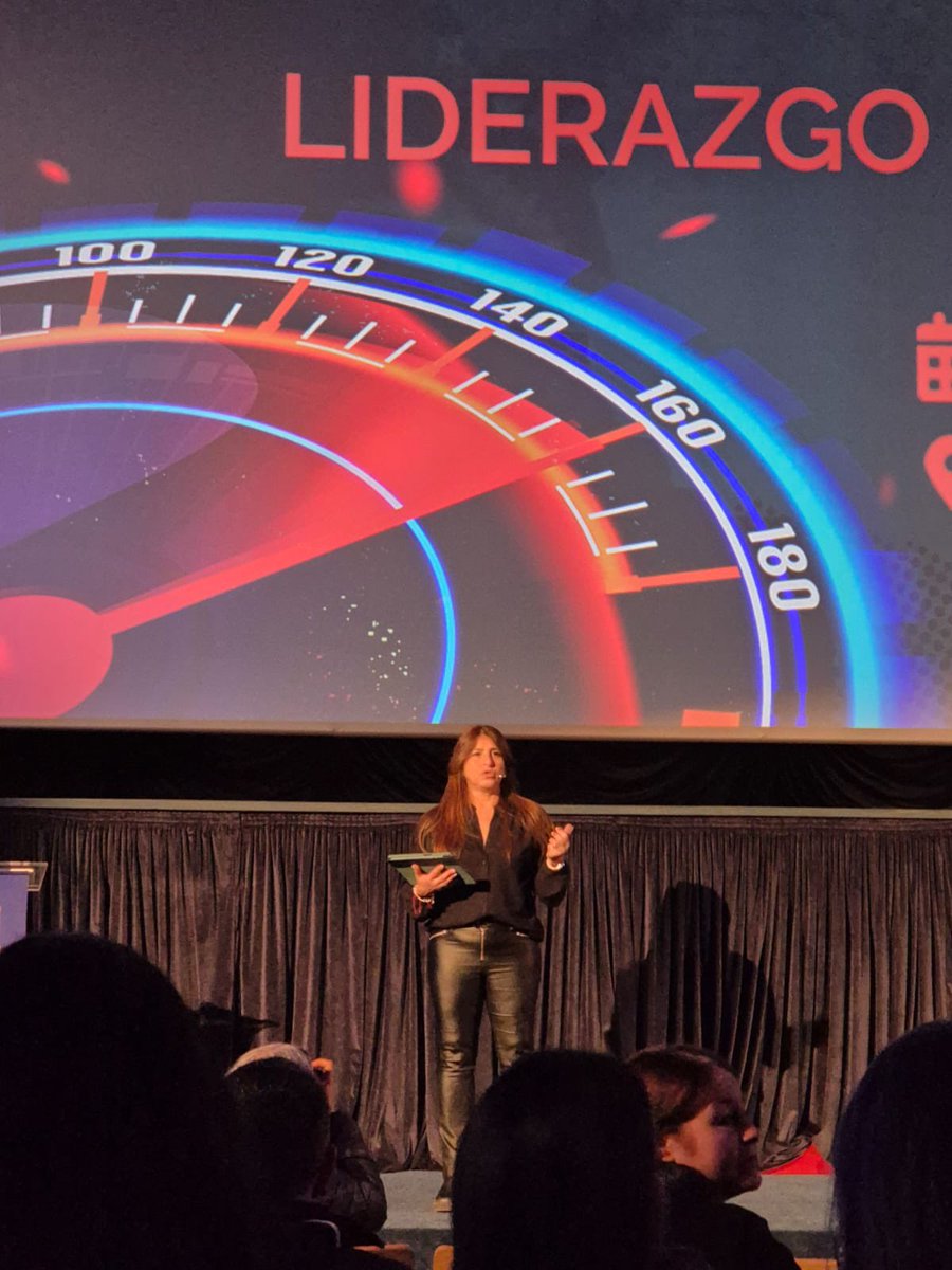 whalecomnet's tweet photo. Te compartimos un poco de lo que fue la 7ma edición del Congreso Argentino de Liderazgo y Coaching, bajo el lema “Liderazgo en Alta Velocidad”. 🚀

🎤 Donde nuestra consultora Laura Renovales llevó al mando la conducción como host del evento. https://t.co/vEK1XmEaZ1