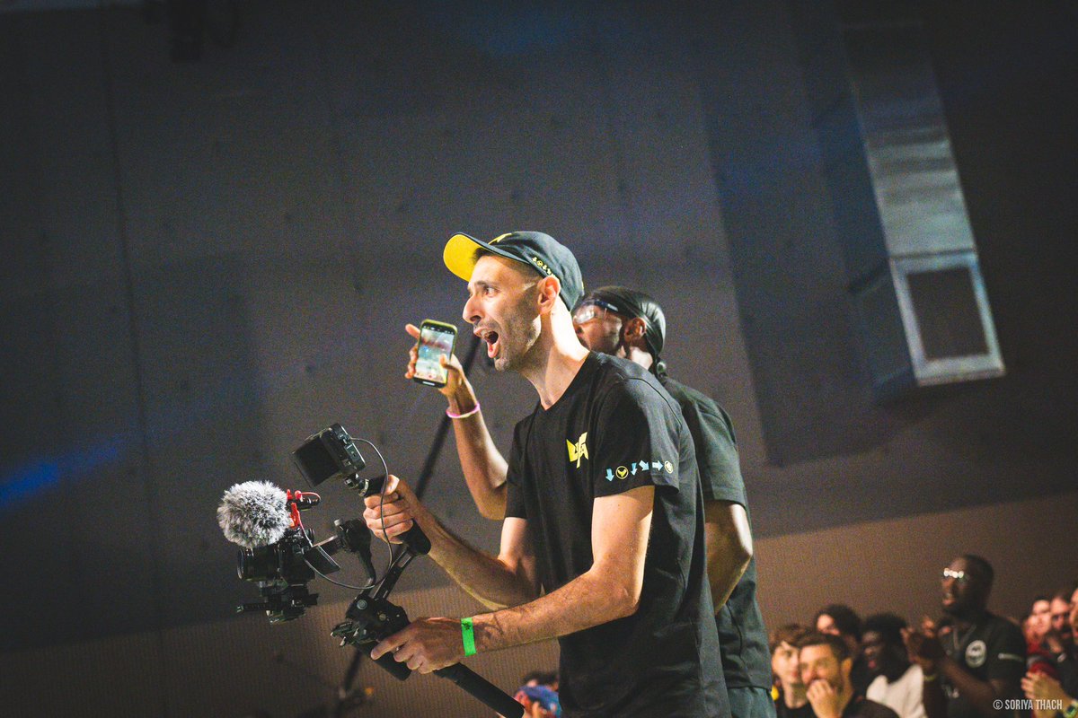 Need a videographer in France or abroad? I got you.
🎬 Esports, events, storytelling — from Paris to Tokyo, let’s shoot something epic.
Hit me up 👉 rskad.myportfolio.com