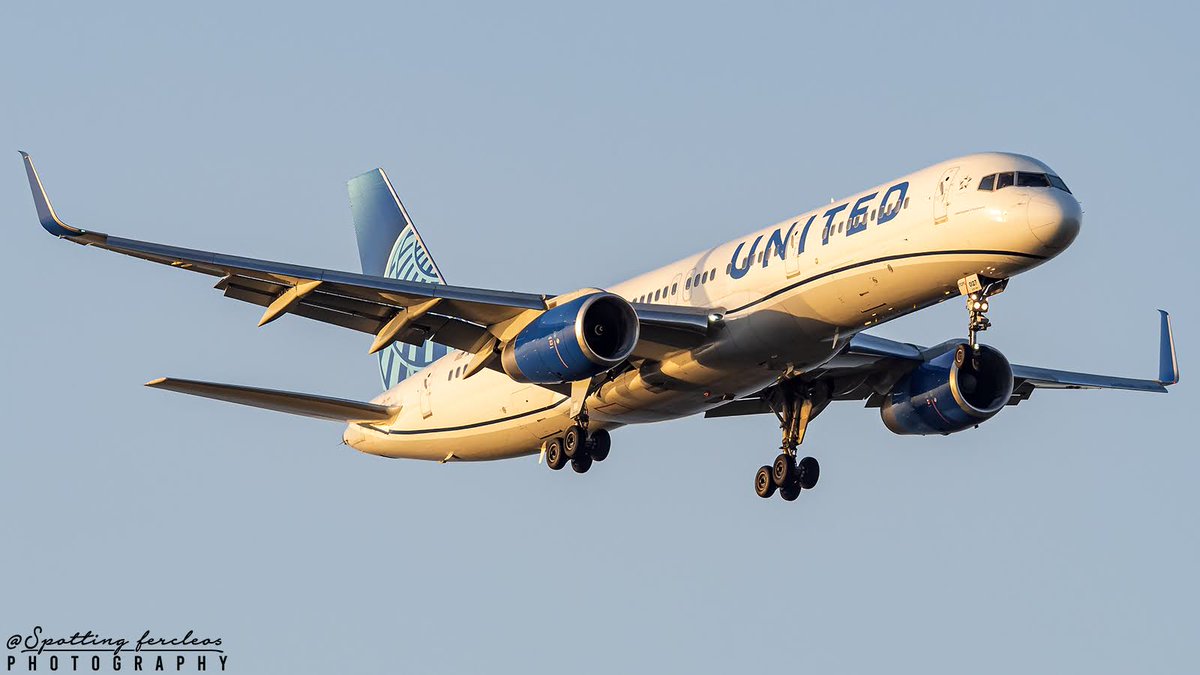 FercleosSpotter's tweet image. To avoid seeing A320s and B737s all the time, we'll always have AGP..
