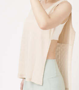 暑すぎて絞れるくらい汗だくになる人はこれ。
汗染み目立たないし、もちろん接触冷感。
サラサラで、汗かいても服着たまま脱げるから通勤でドロドロの1日をスタートさせなくてもよくなったやつなんよ😭🙏