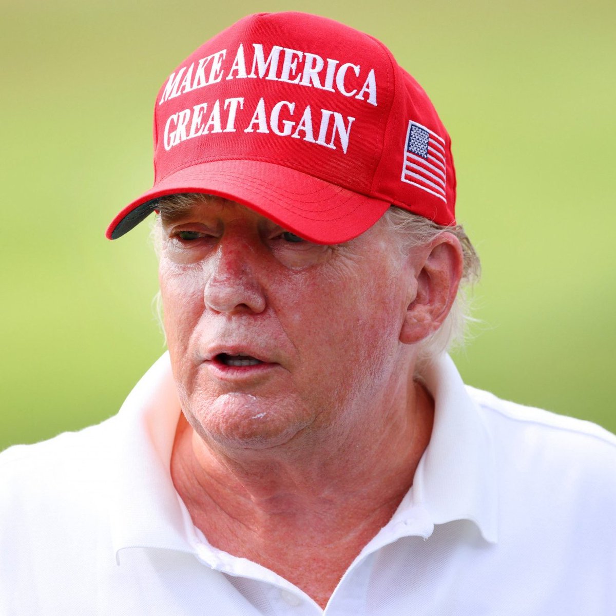 Praying for Donald Trump's safety and protection throughout his presidency.

 Say AMEN🙏