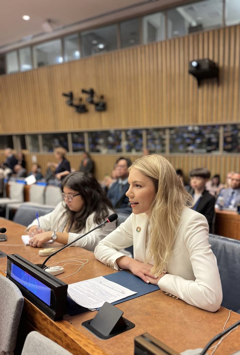PLinUN's tweet image. At #HLPF2025, during the session on rebuilding trust in multilateralism, 🇵🇱Youth Delegate Hanna Misniakiewicz emphasized that youth delegates play a key role in translating the 2030 Agenda locally. Their work must be matched with concrete national follow-up. #Youth2030 #UN