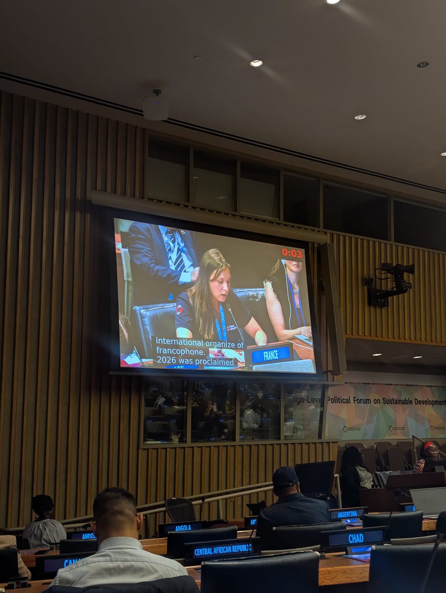 France Volontaires (@fvolontaires) on Twitter photo Au #HLPF à l’#ONU, Laura Mahy, volontaire au Tchad 🇹🇩 avec <a href="/agmvtchad/">Agence Nationale de la Grande Muraille Verte Tchad</a> pour le programme Volontaires pour la Grande Muraille Verte, a rappelé que le volontariat est un outil de coopération durable🤝
💬 "Une démarche de co-construction, au cœur des partenariats pour les #ODD" Au #HLPF à l’#ONU, Laura Mahy, volontaire au Tchad 🇹🇩 avec <a href="/agmvtchad/">Agence Nationale de la Grande Muraille Verte Tchad</a> pour le programme Volontaires pour la Grande Muraille Verte, a rappelé que le volontariat est un outil de coopération durable🤝
💬 "Une démarche de co-construction, au cœur des partenariats pour les #ODD"