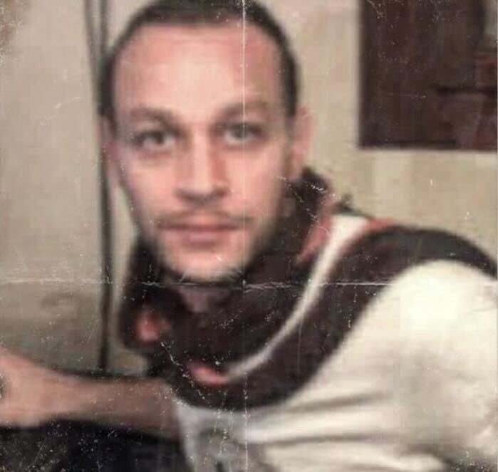 MideastDC's tweet image. #Tunisian prisoner Issam Ghariman was set to be released, but when he refused to watch President Saied on his prison TV, he was accused of “offending public morality” & sentenced to 6 months in jail, per @Intersectionuno.
Saied’s repression knows no bounds. Free Issam NOW.